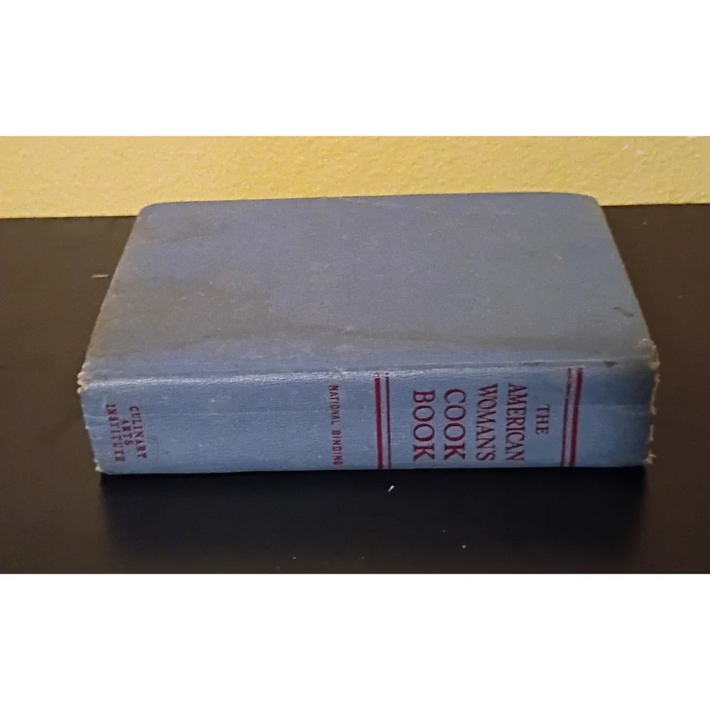 Vintage 1947 The American Woman's Cook Book Ruth Berolzheimer Thumb Indexed Blue